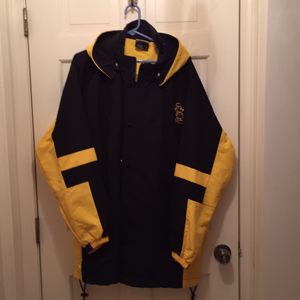 Disney rain jacket, like new.
